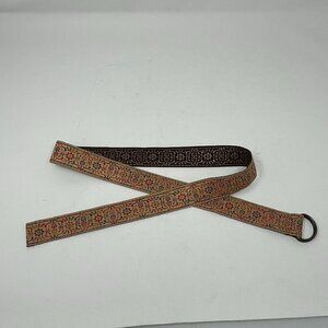 Double D-ring belt 40 in. ribbon embroidered red tan